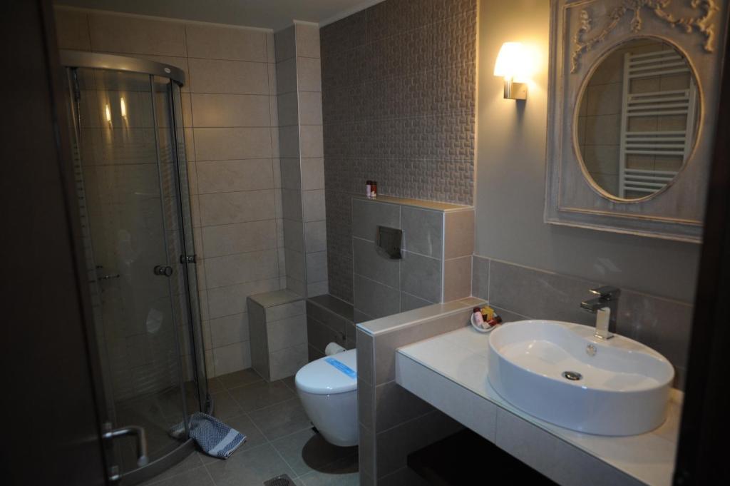 Agapi Luxury Hotel Káto Loutrákion Zimmer foto