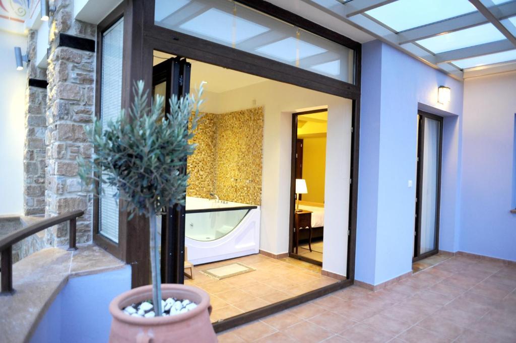 Agapi Luxury Hotel Káto Loutrákion Zimmer foto